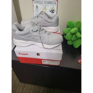 Sneakers women's size (10) by Propet comfort collection, walking, hiking, fun
